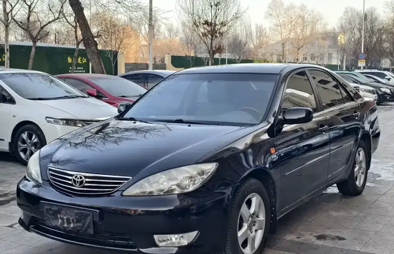 Toyota Camry 2005 из Китая