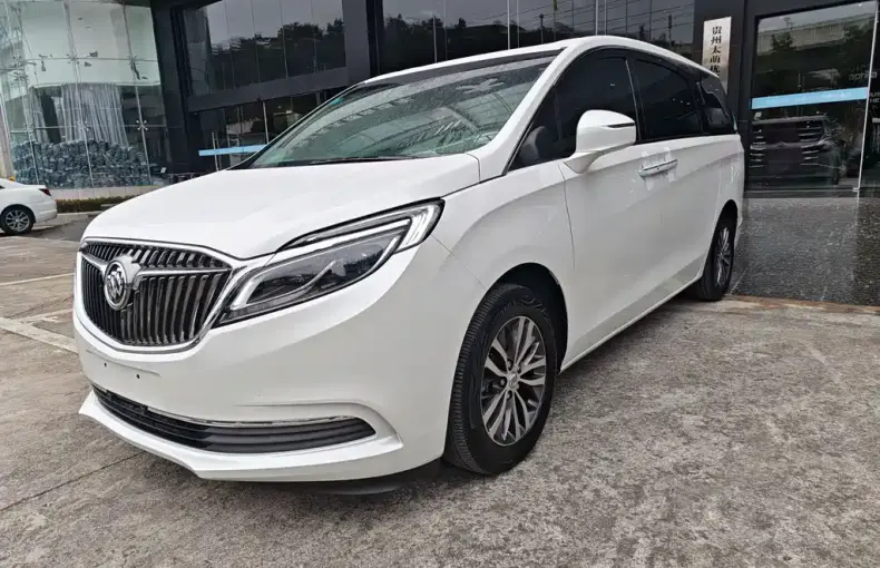 Buick GL8 2018 из Китая