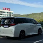 Toyota Alphard 2024 из Китая