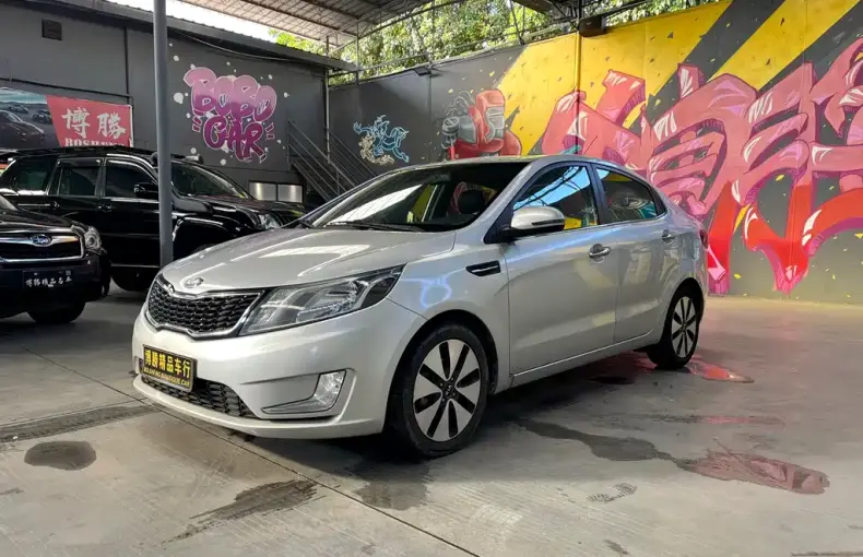 Kia K2 2013 из Китая