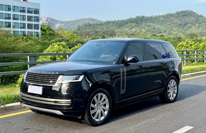 Land Rover Range Rover 2023 из Китая