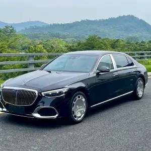 Mercedes-Benz S-Class 2023 из Китая