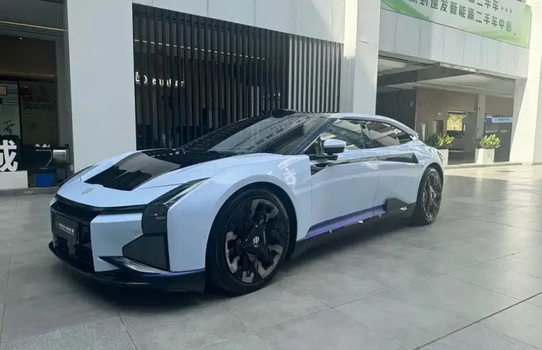 HiPhi HiPhi Z 2022 из Китая