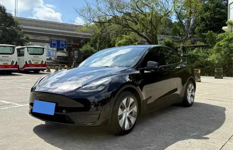 Tesla Model Y 2022 из Китая