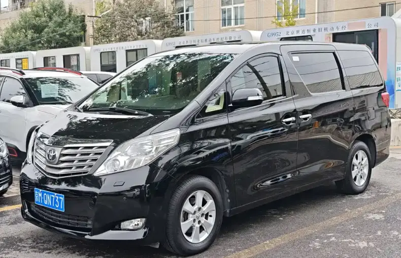 Toyota Alphard 2011 из Китая