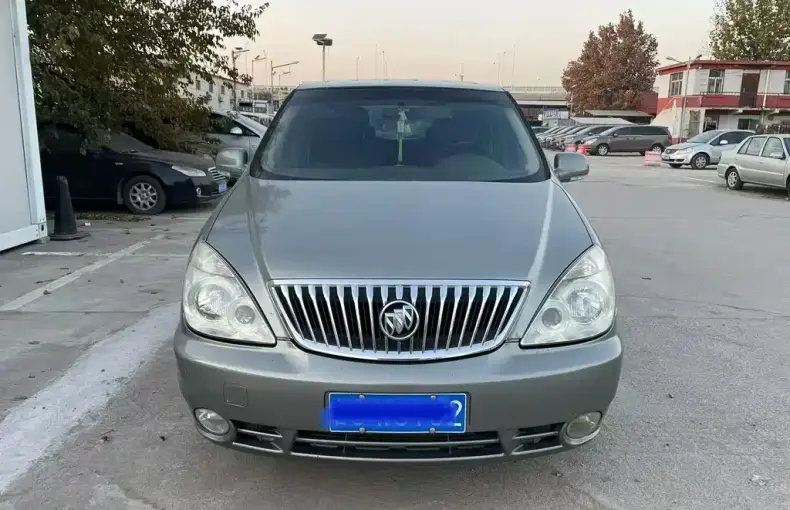 Buick GL8 2012 из Китая