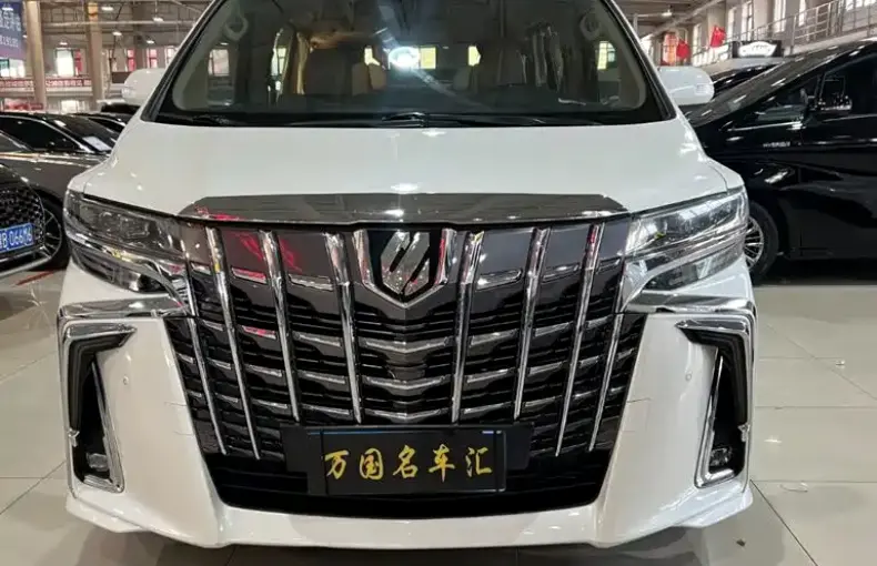 Toyota Alphard 2016 из Китая