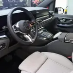Mercedes-Benz V-Class 2025 из Китая