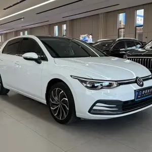 Volkswagen Golf 2022 150 л.с. — лот 56861289 из Китая