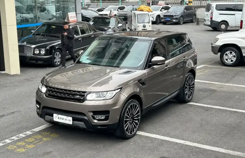Land Rover Sport 2016 из Китая