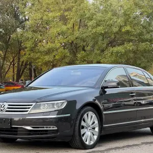 Volkswagen Phaeton 2013 из Китая