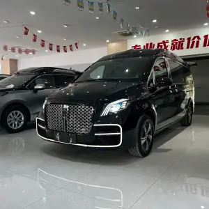 Mercedes-Benz Vito 231 л.с. из Китая