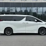 Toyota Alphard 2023 117 л.с. из Китая
