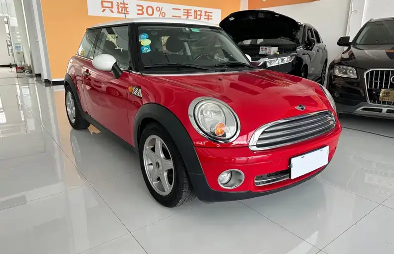 MINI Mini 2010 из Китая