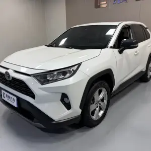 Toyota RAV4 2021 из Китая