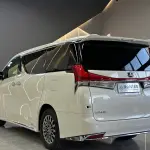 Lexus LM 2021 163 л.с. — лот 56920140 из Китая