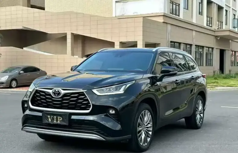 Toyota Highlander 2023 из Китая