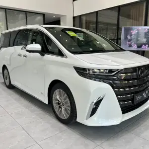 Toyota Alphard из Китая