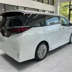 Toyota Alphard из Китая