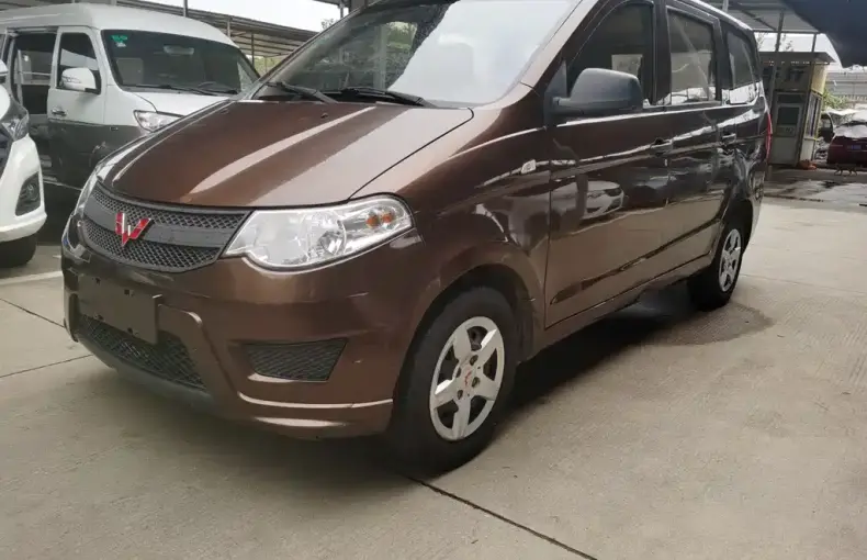 Wuling Hongguang 2016 из Китая