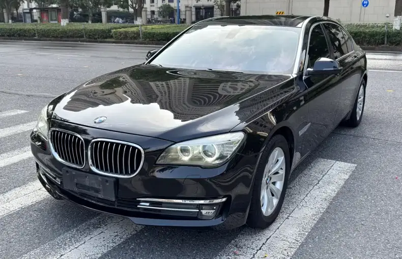 BMW 7 Series 2014 из Китая