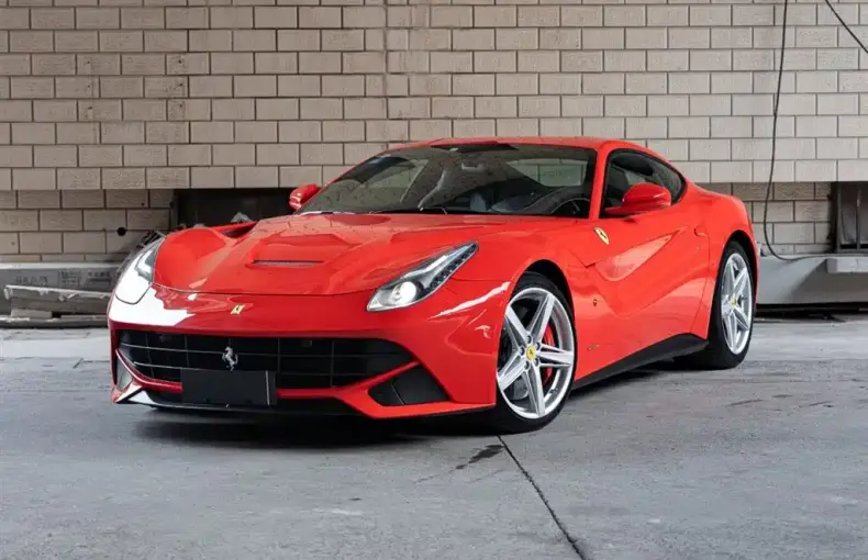 Ferrari F12berlinetta 2017 из Китая