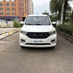 Wuling Hongguang 2019 99 л.с. из Китая