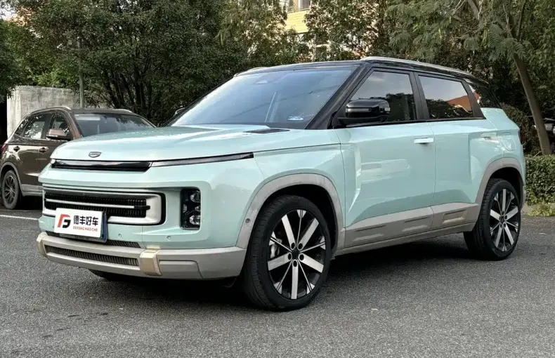Geely Icon 2022 из Китая