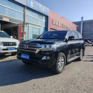 Toyota Land Cruiser 2018 лот 56729121 из Китая