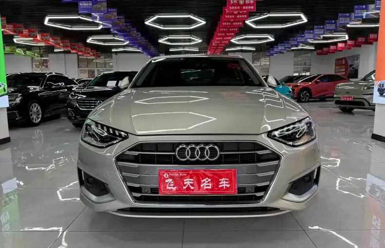 Audi A4L 2021 из Китая