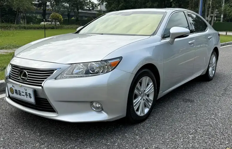 Lexus ES 2014 из Китая