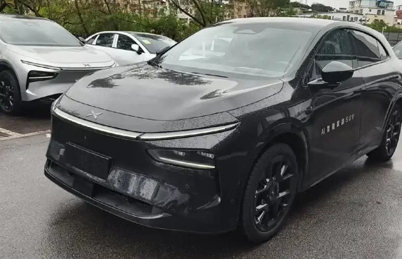 XPeng 小鹏G7 2025 из Китая
