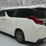 Toyota Alphard 2021 из Китая