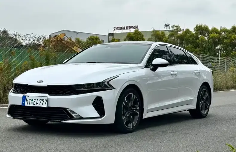 Kia K5 2022 из Китая