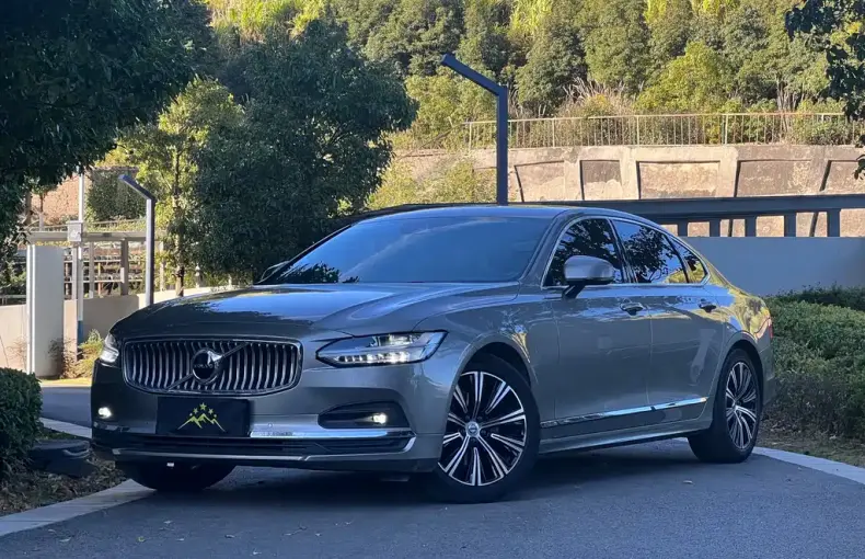 Volvo S90 2021 из Китая