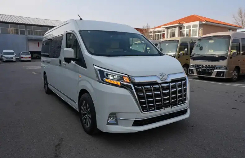 Toyota Hiace из Китая