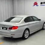 BMW 5 Series 2010 306 л.с. 306 л.с. 306 л.с. из Китая