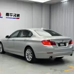 BMW 5 Series 2010 306 л.с. 306 л.с. 306 л.с. из Китая