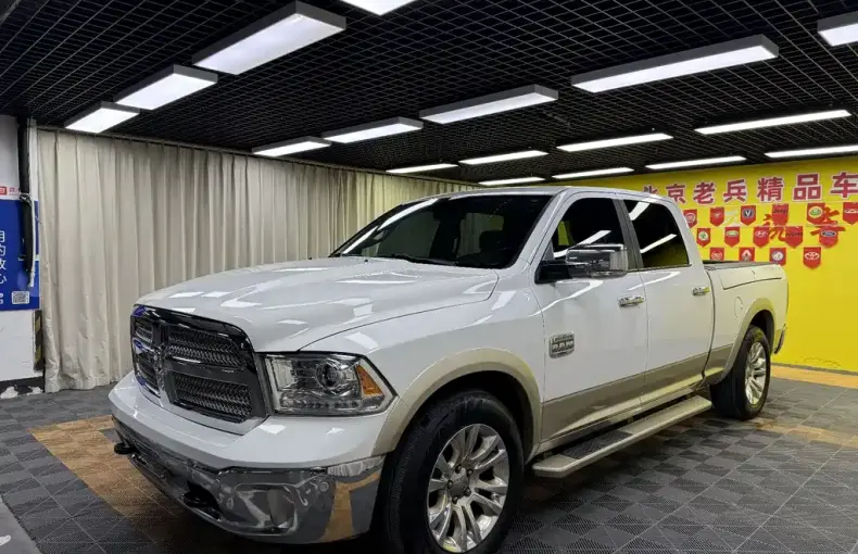 RAM Ram Trucks 2015 из Китая