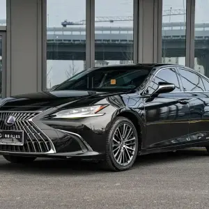 Lexus ES 2022 178 л.с. 178 л.с. 178 л.с. из Китая