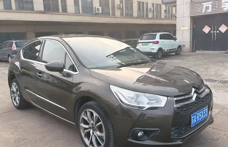 DS DS 4 2014 из Китая