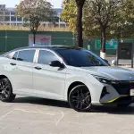 Aeolus Yixuan 2023 197 л.с. из Китая