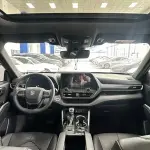 Toyota Crown Kluger 2022 из Китая