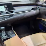 Lexus ES 2021 178 л.с. из Китая