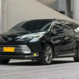 Toyota Sienna 2023 из Китая