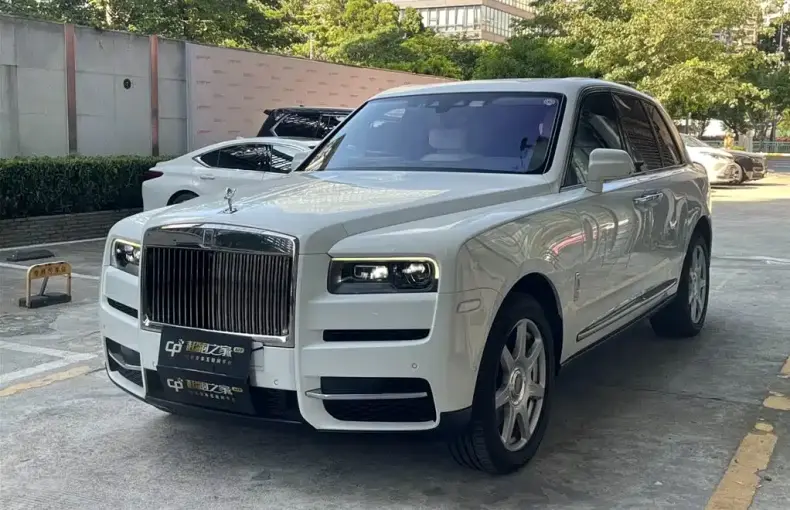 Rolls-Royce Cullinan 2025 из Китая