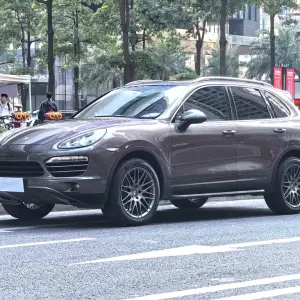 Porsche Cayenne 2013 из Китая