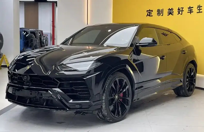 Lamborghini Urus 2023 из Китая