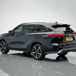 Toyota Crown Kluger 2022 из Китая