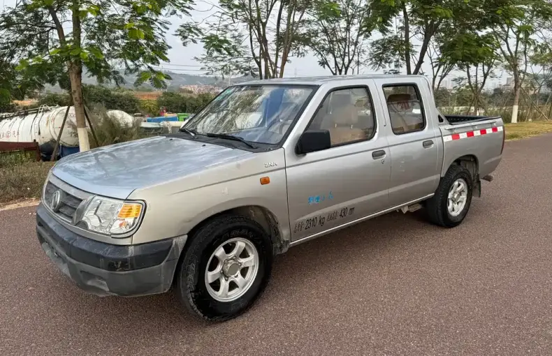 Dongfeng Rich 2014 из Китая